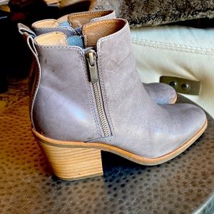 Sofft grey bootie 7.5 M women’s